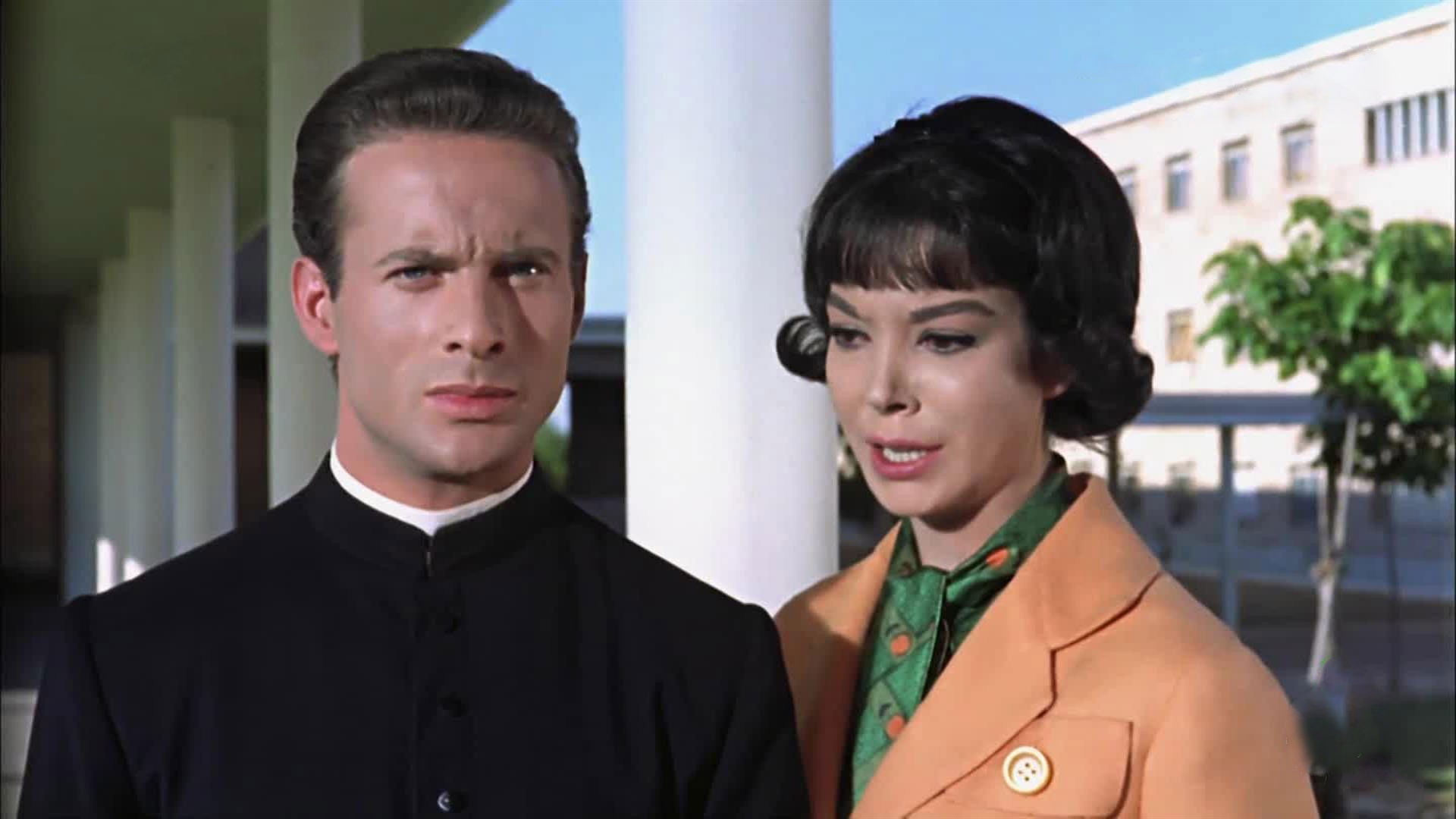 Backdrop for Alegre juventud