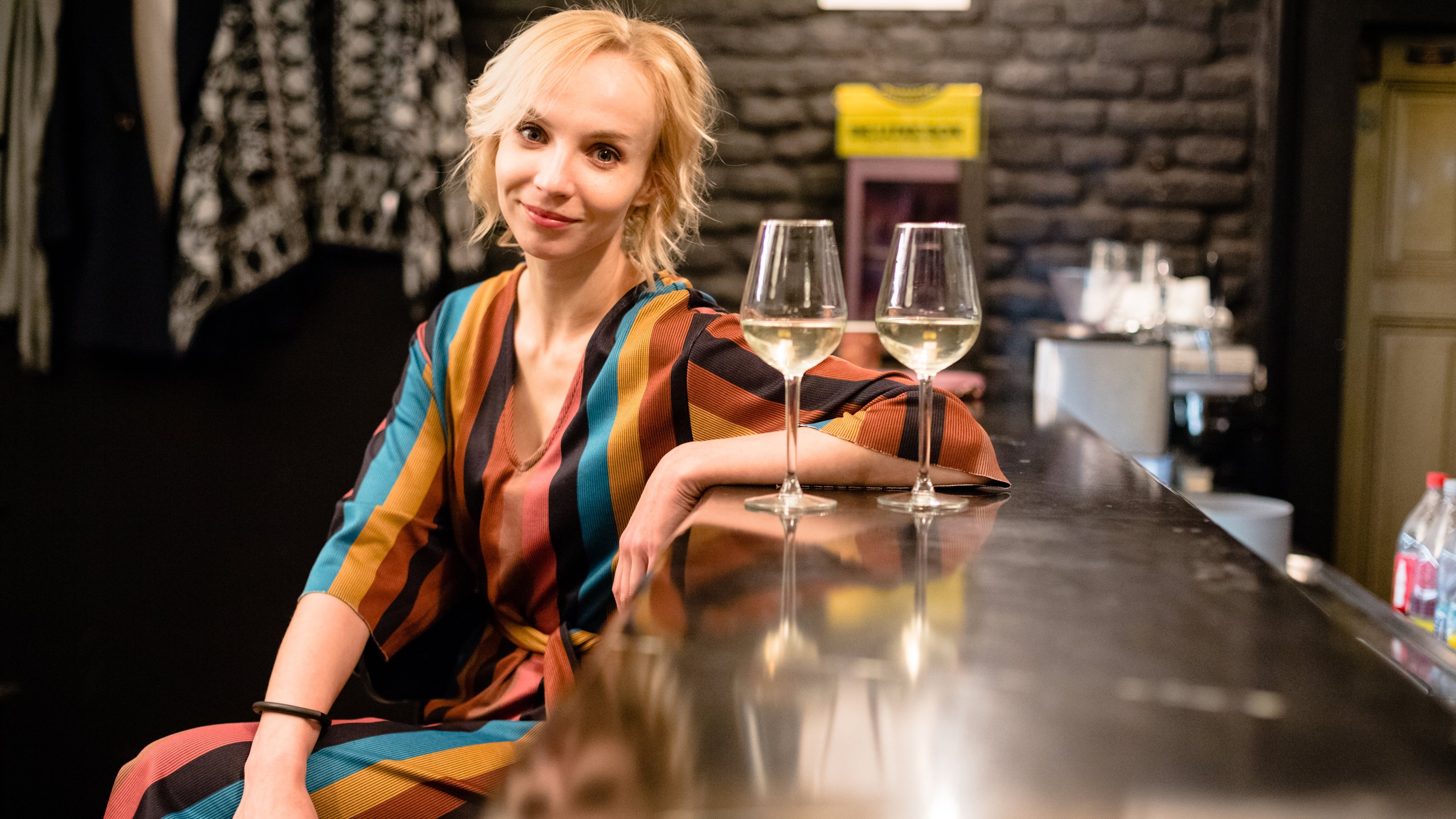 Backdrop for Single Lady