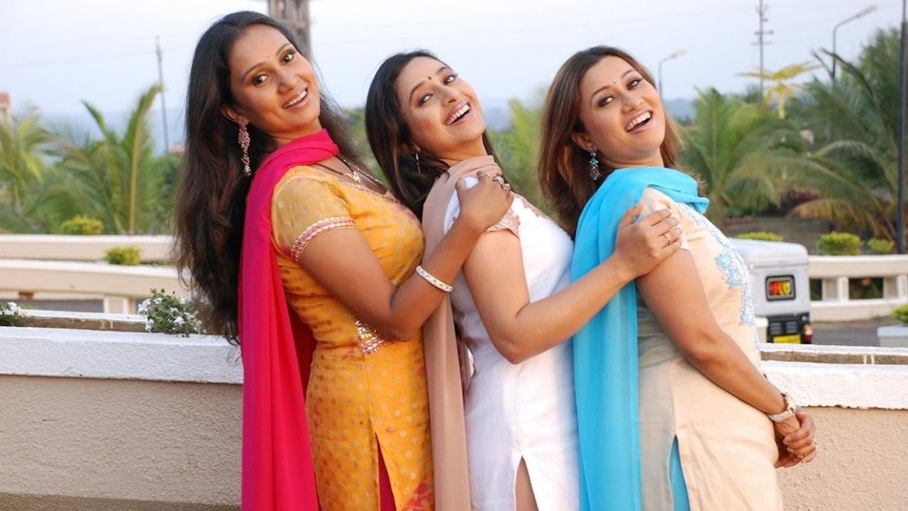 Backdrop for Full 3 Dhamaal