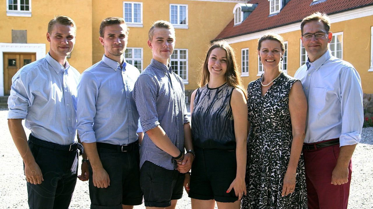 Backdrop for Godsejerne