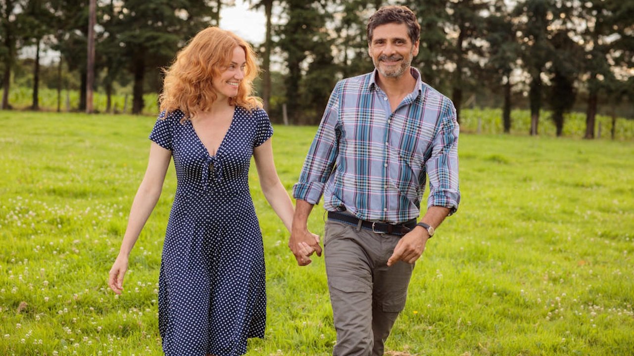 Backdrop for Le mec de la tombe d'à côté