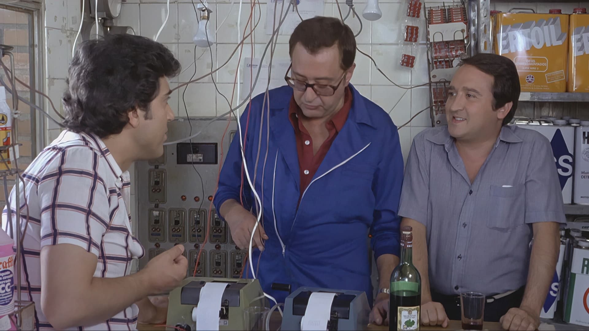 Backdrop for Los liantes