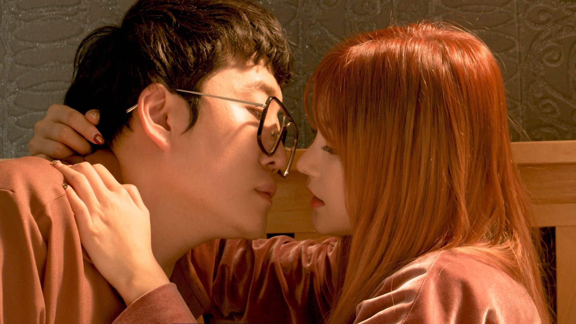 Backdrop for Idol Seungha's R-Rated Film Shooting