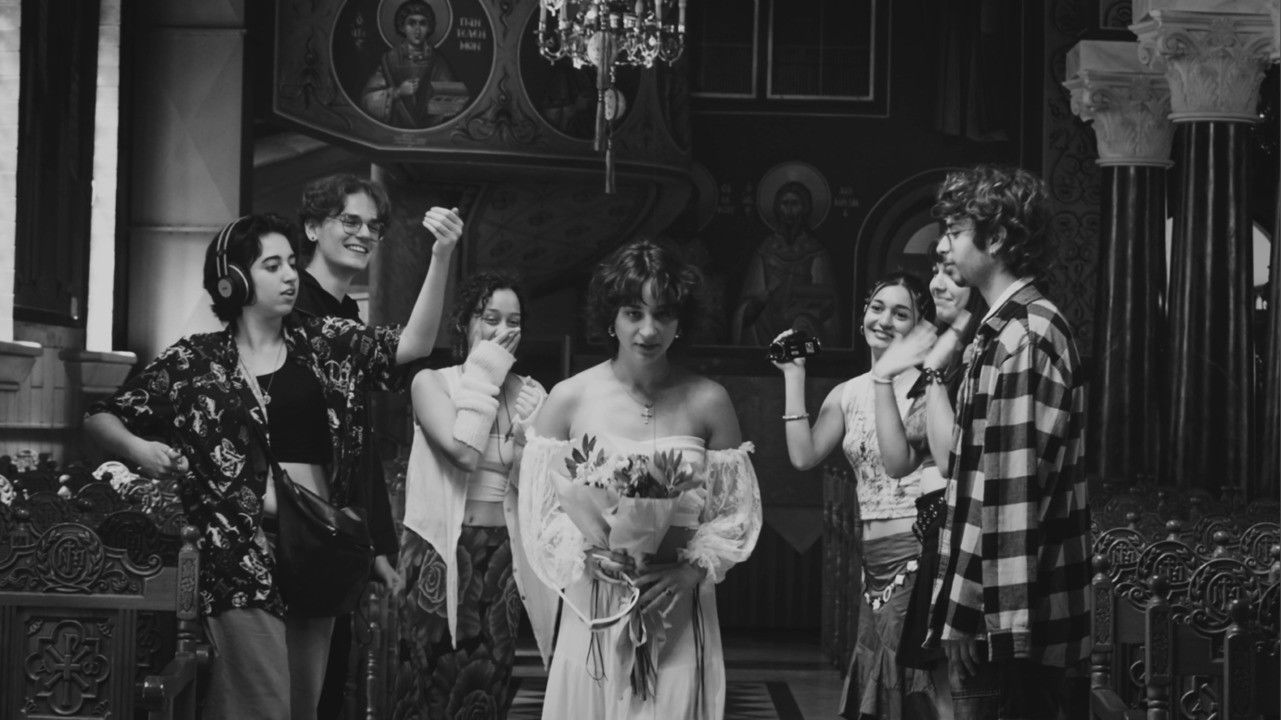 Backdrop for Evlogison