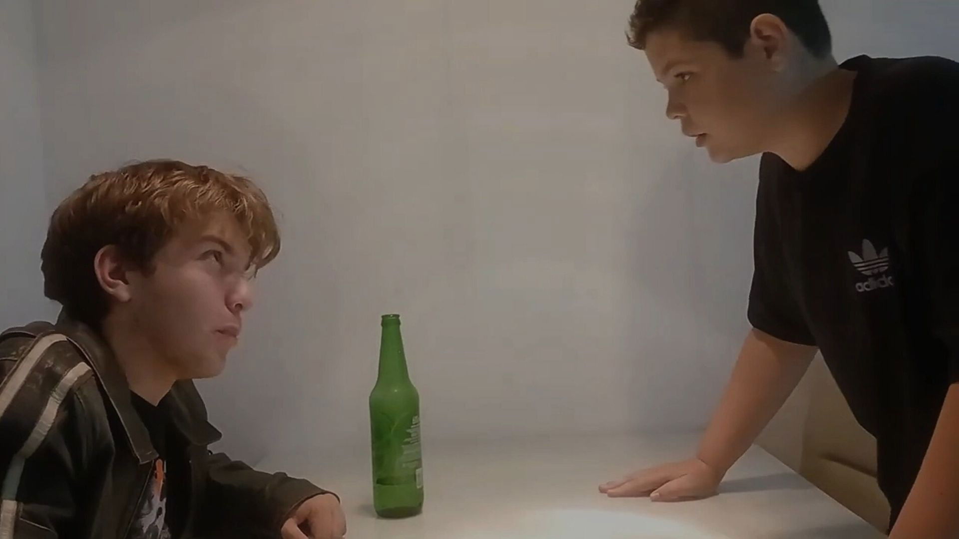 Backdrop for blood in the hands