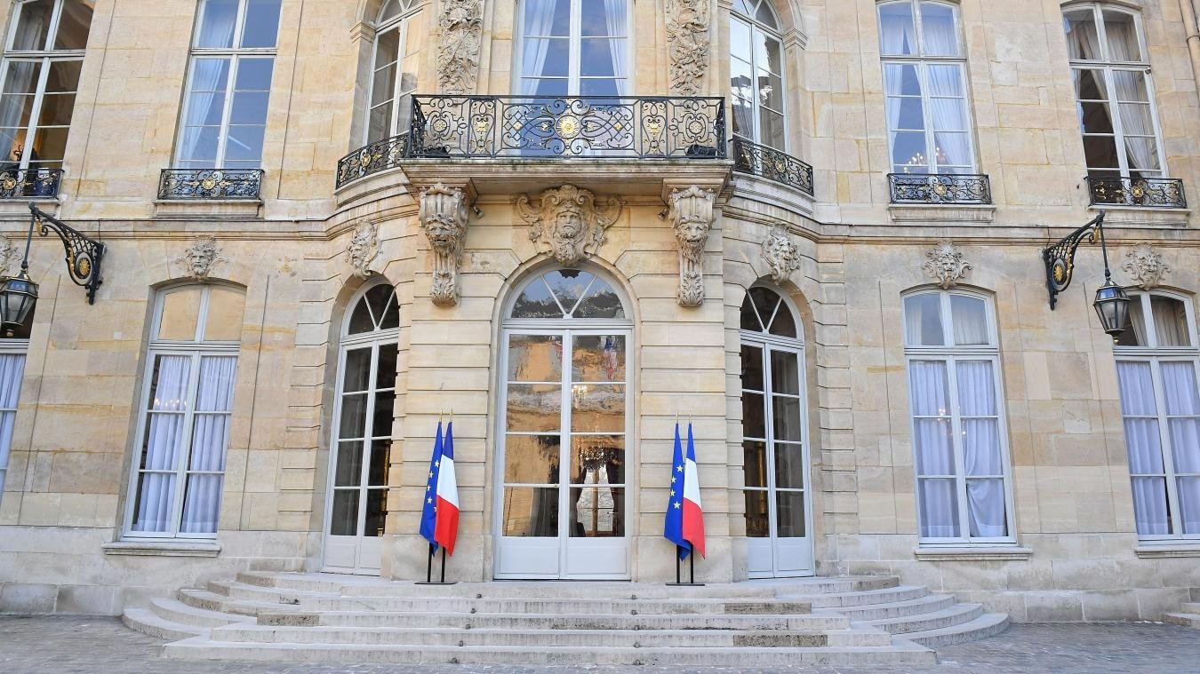 Backdrop for Ça ne peut pas continuer comme ça!