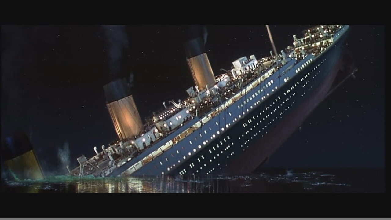 Backdrop for Historias Innecesarias: el Titanic