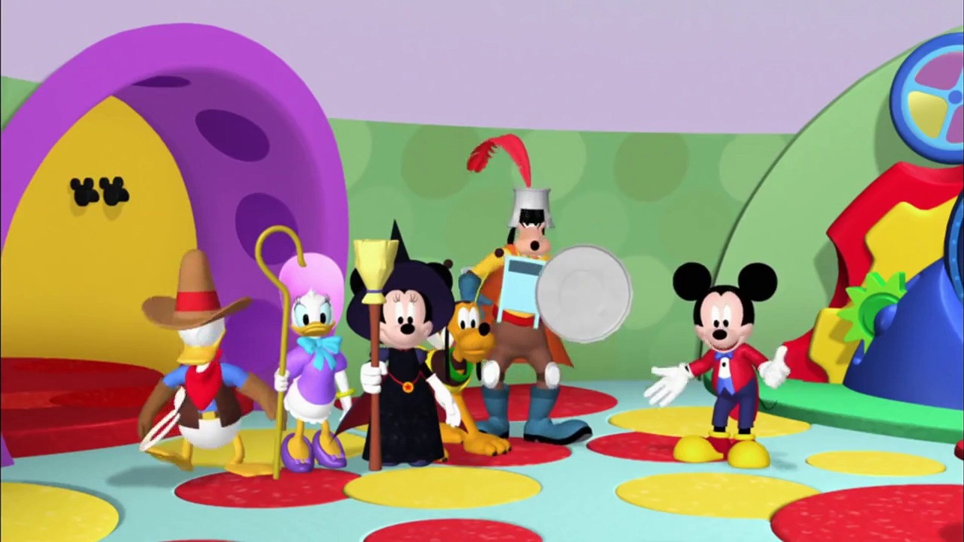 Backdrop for Mickey Mouse Clubhouse: Mickey's Treat