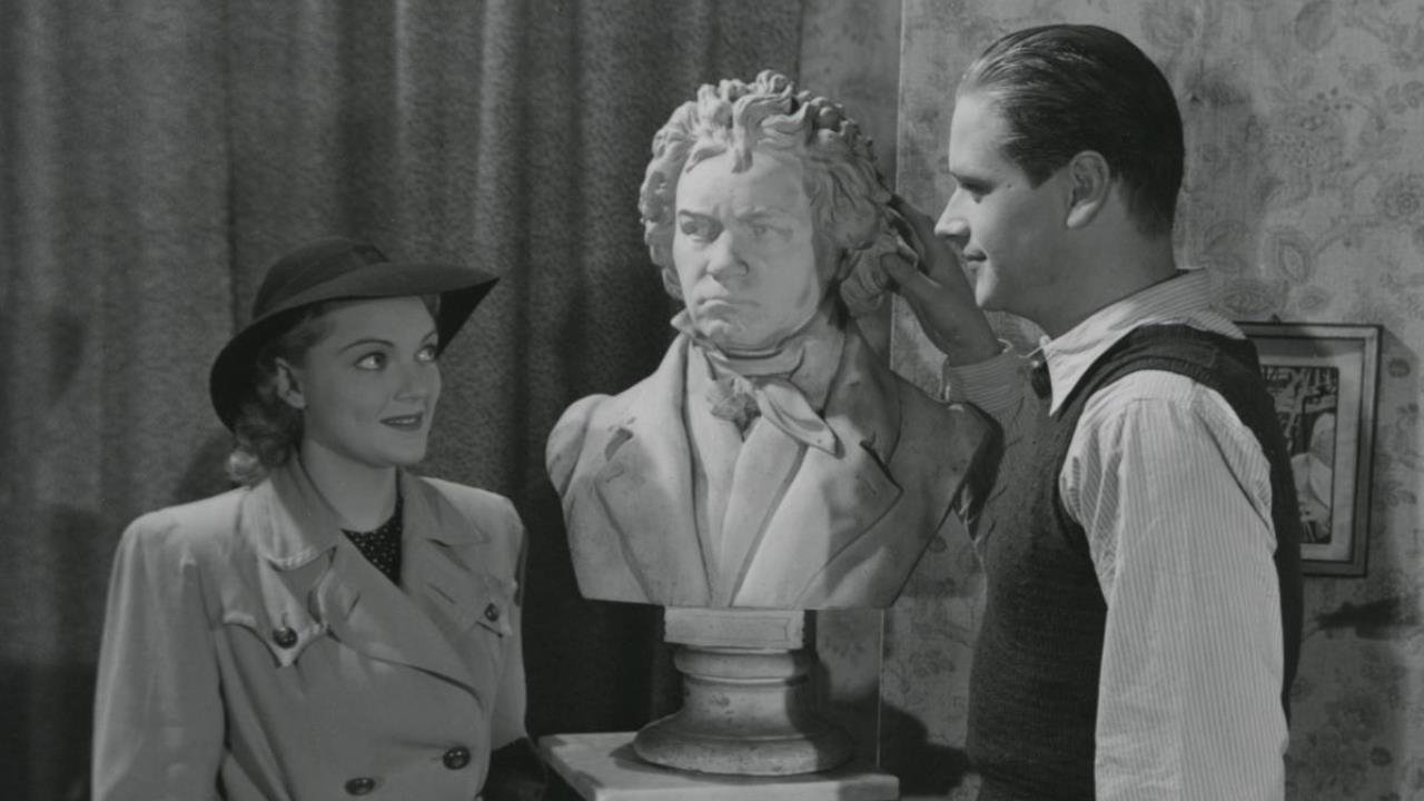 Backdrop for A Gentleman in Top Hat and Tails