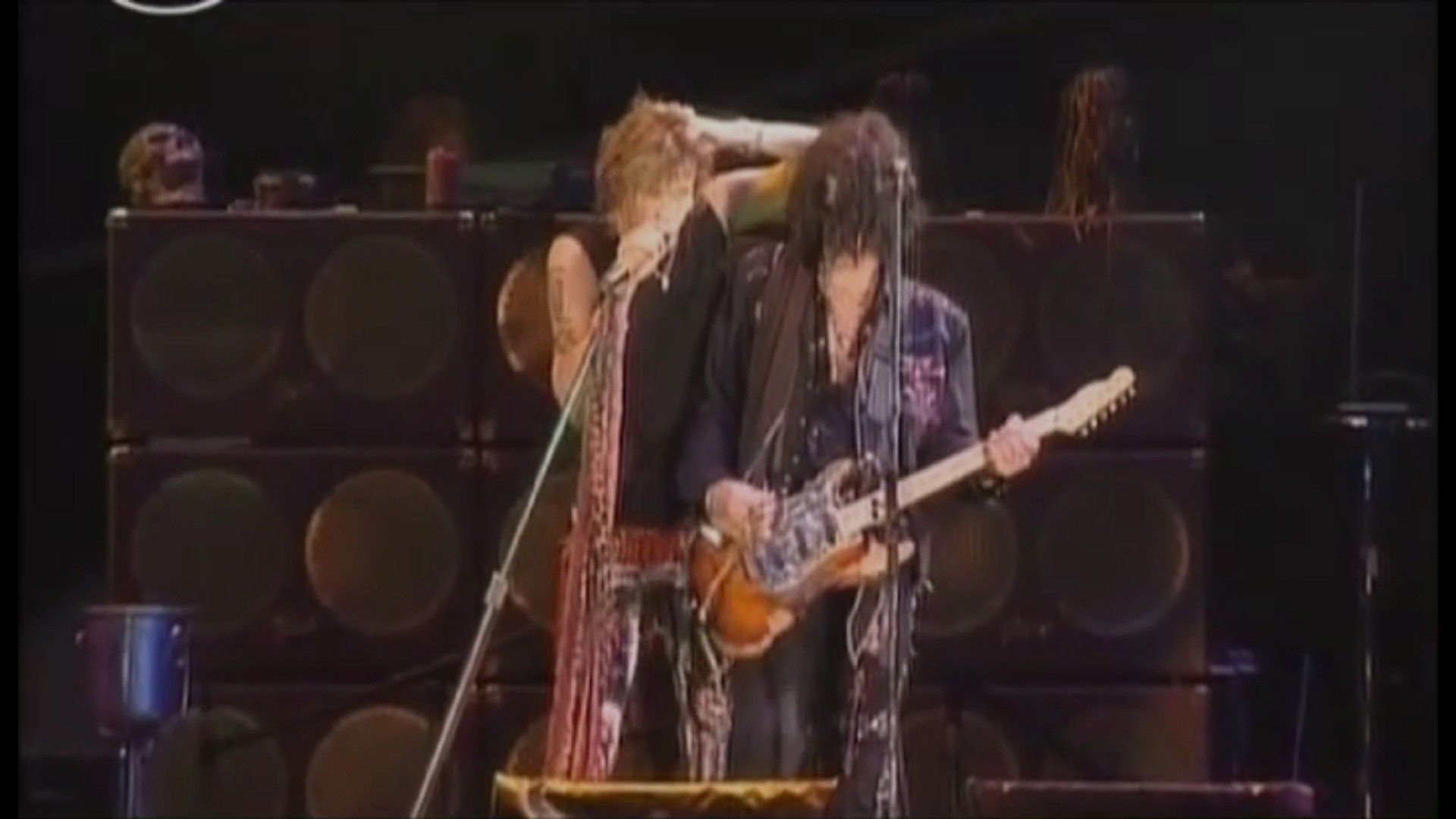 Backdrop for Aerosmith - Live in Japan