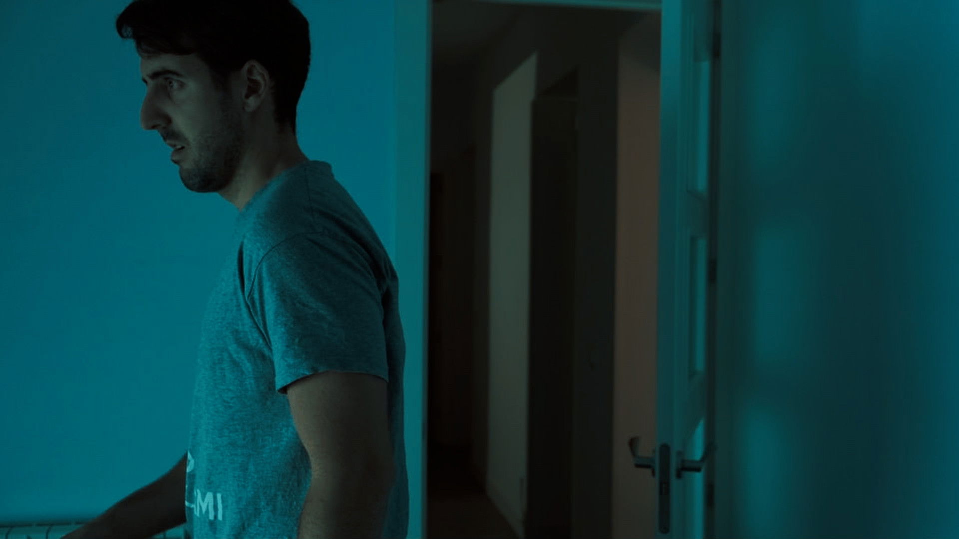 Backdrop for Cuando llega la noche