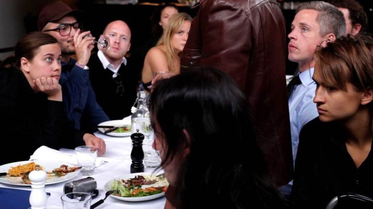 Backdrop for Verden venter