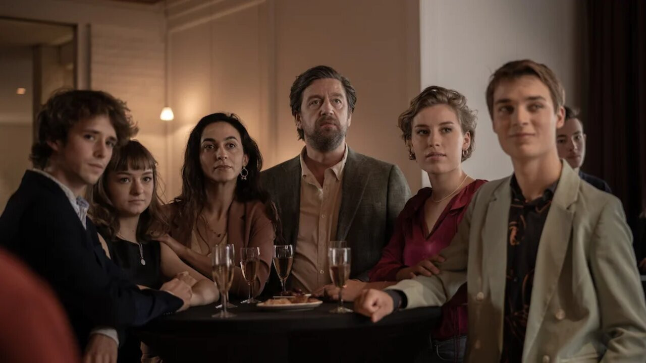 Backdrop for Déjà Vu