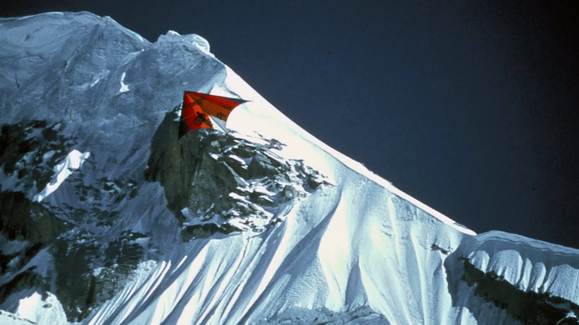 Backdrop for K2 La Montagne Inachevée