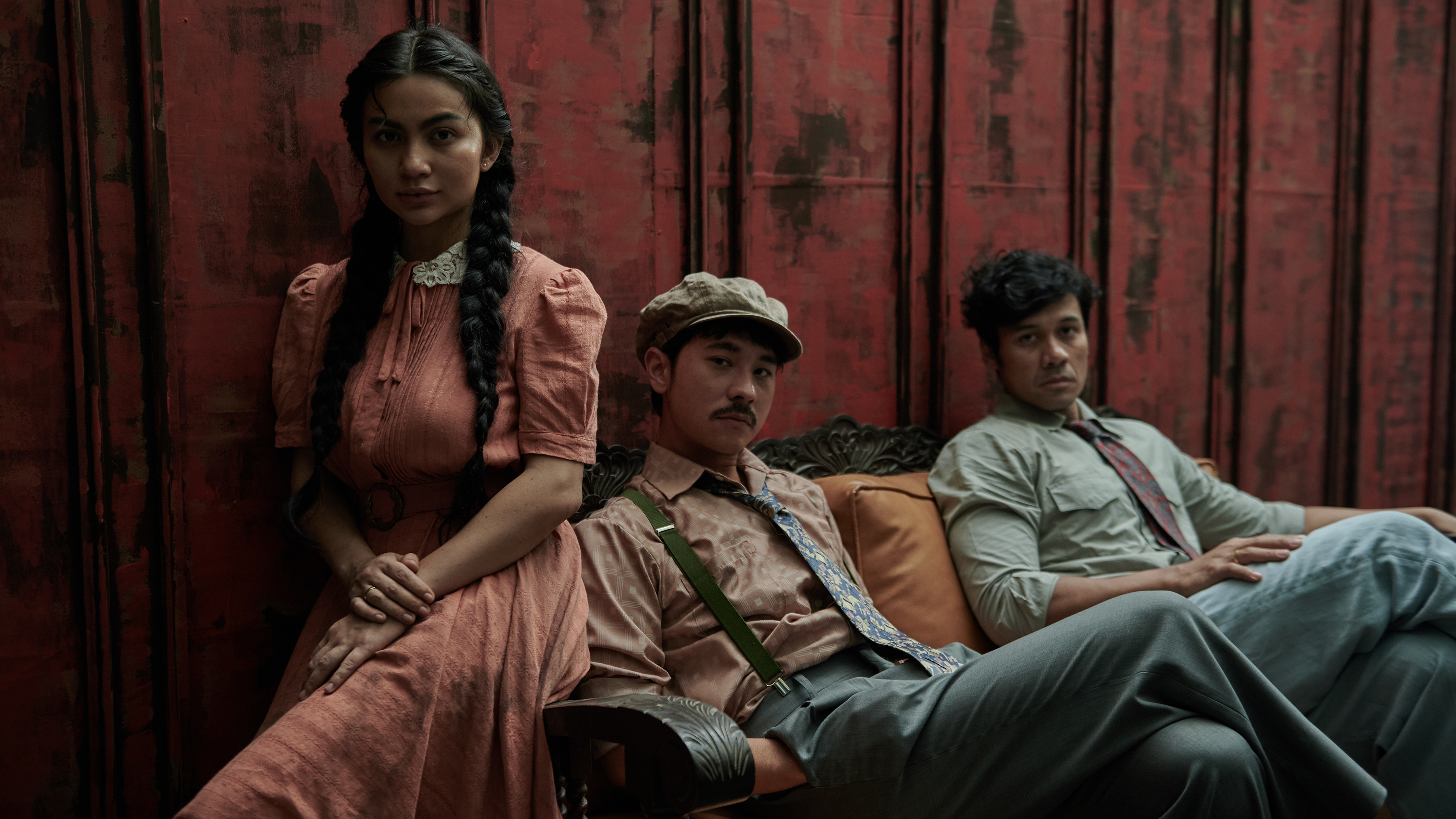 Backdrop for This City Is a Battlefield