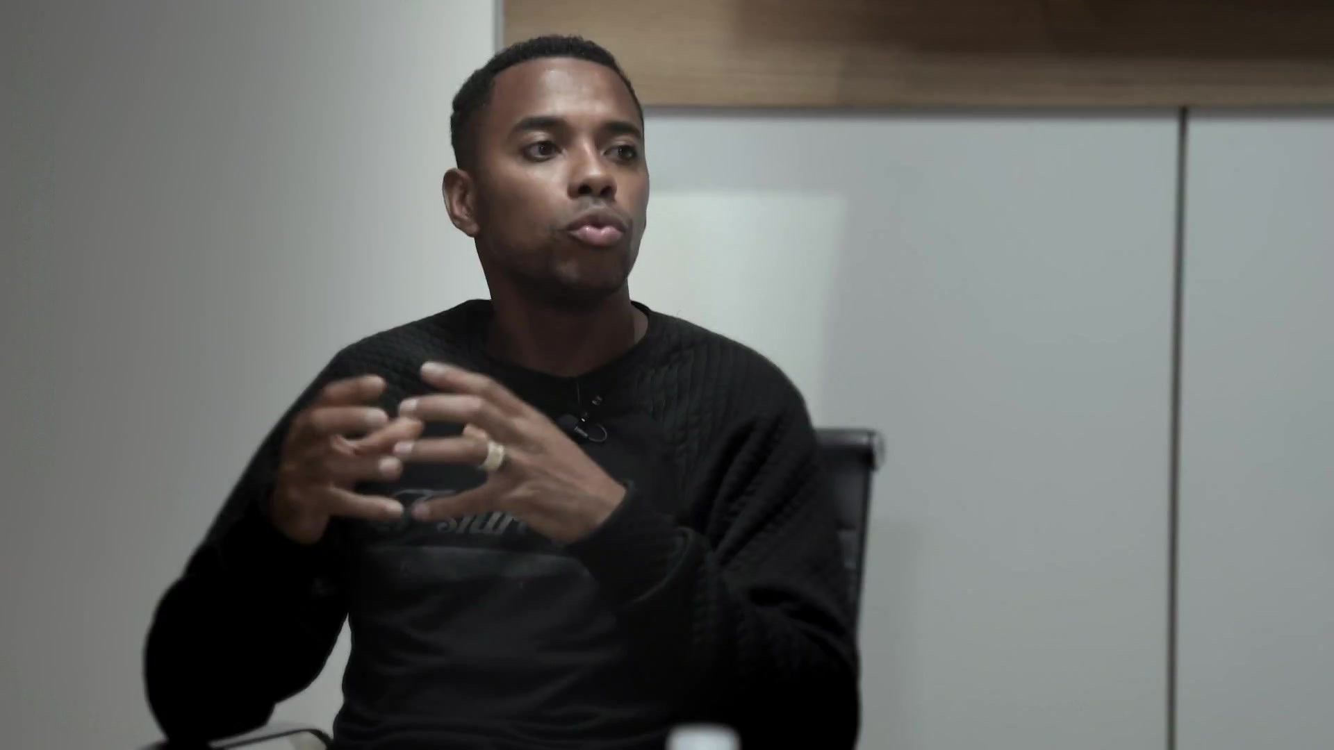 Backdrop for O Caso Robinho