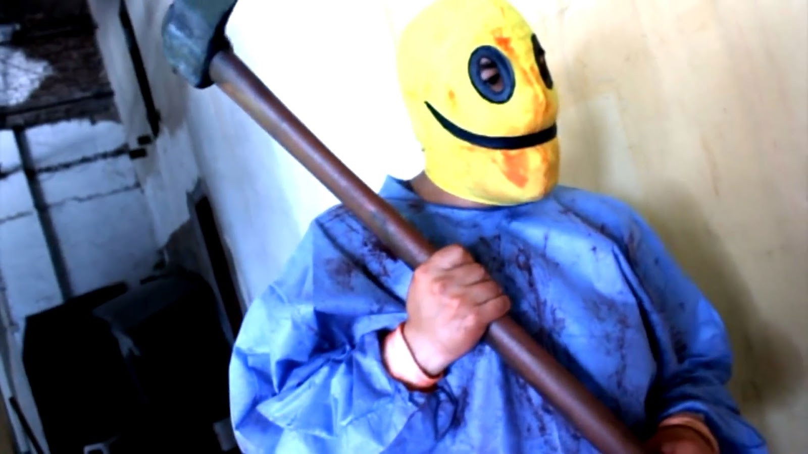 Backdrop for Sonríe