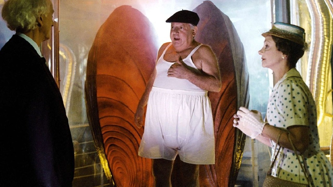 Backdrop for Fantozzi 2000 - The Cloning