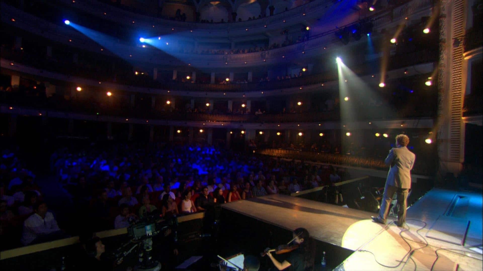 Backdrop for Simply Red: Cuba! (Recorded Live At El Gran Teatro, Havana)