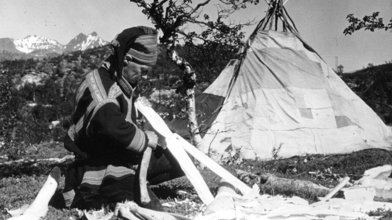 Backdrop for Last of the Nomads