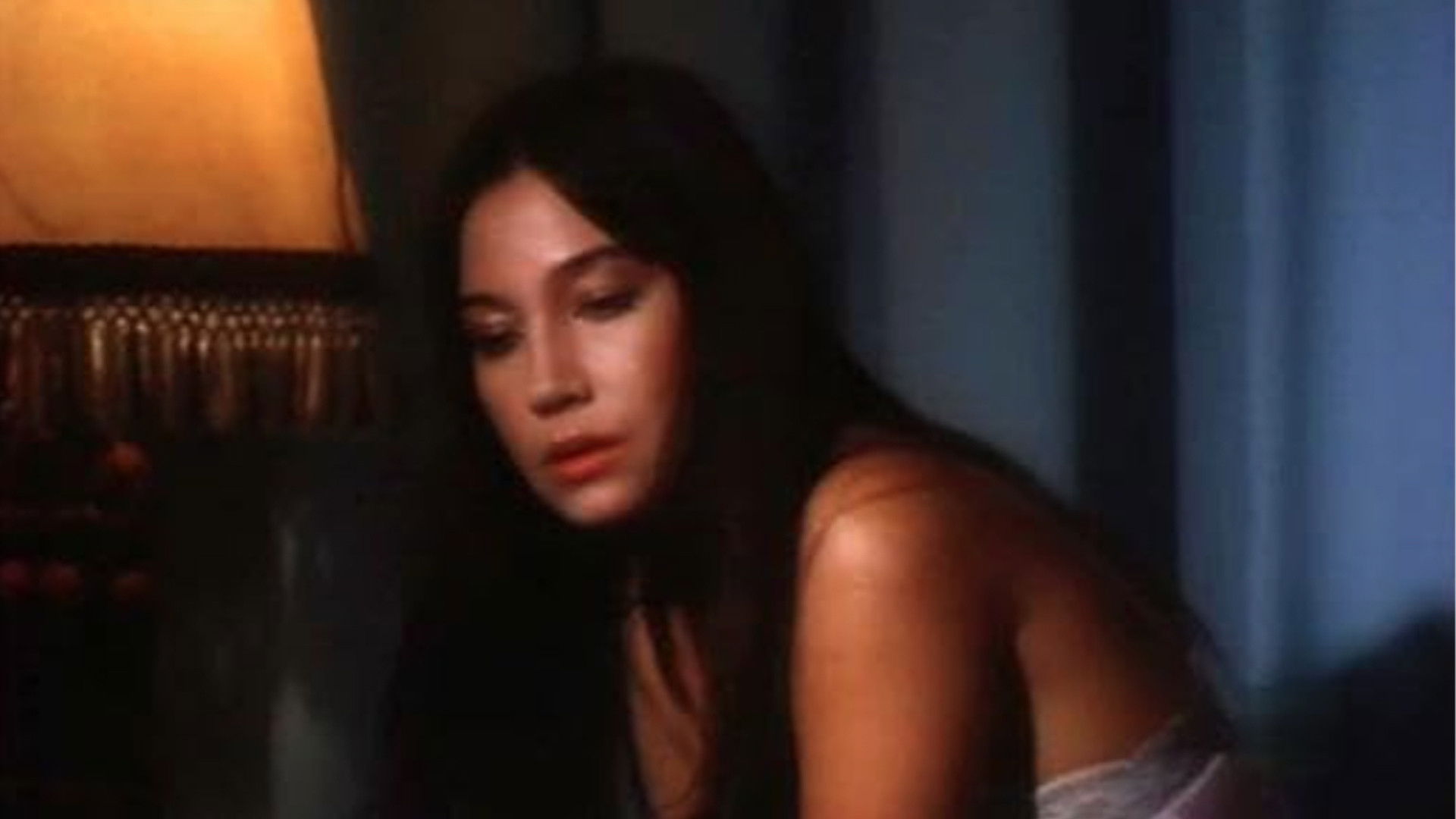 Backdrop for La desnuda chica del relax