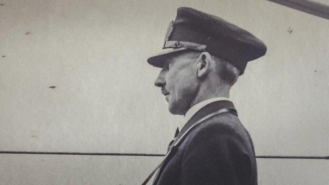 Backdrop for 40 Jours d'errance : La Traversée du Saint-Louis