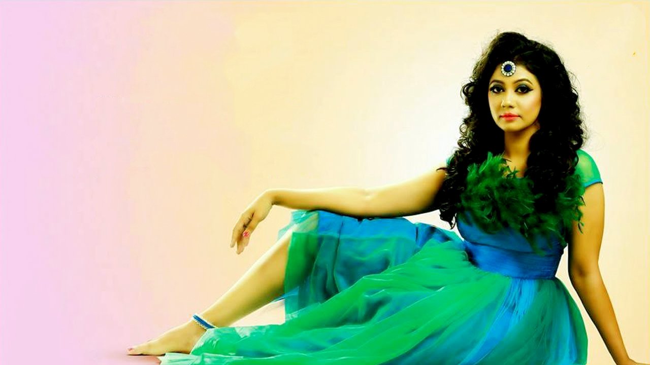 Backdrop for Thilothama