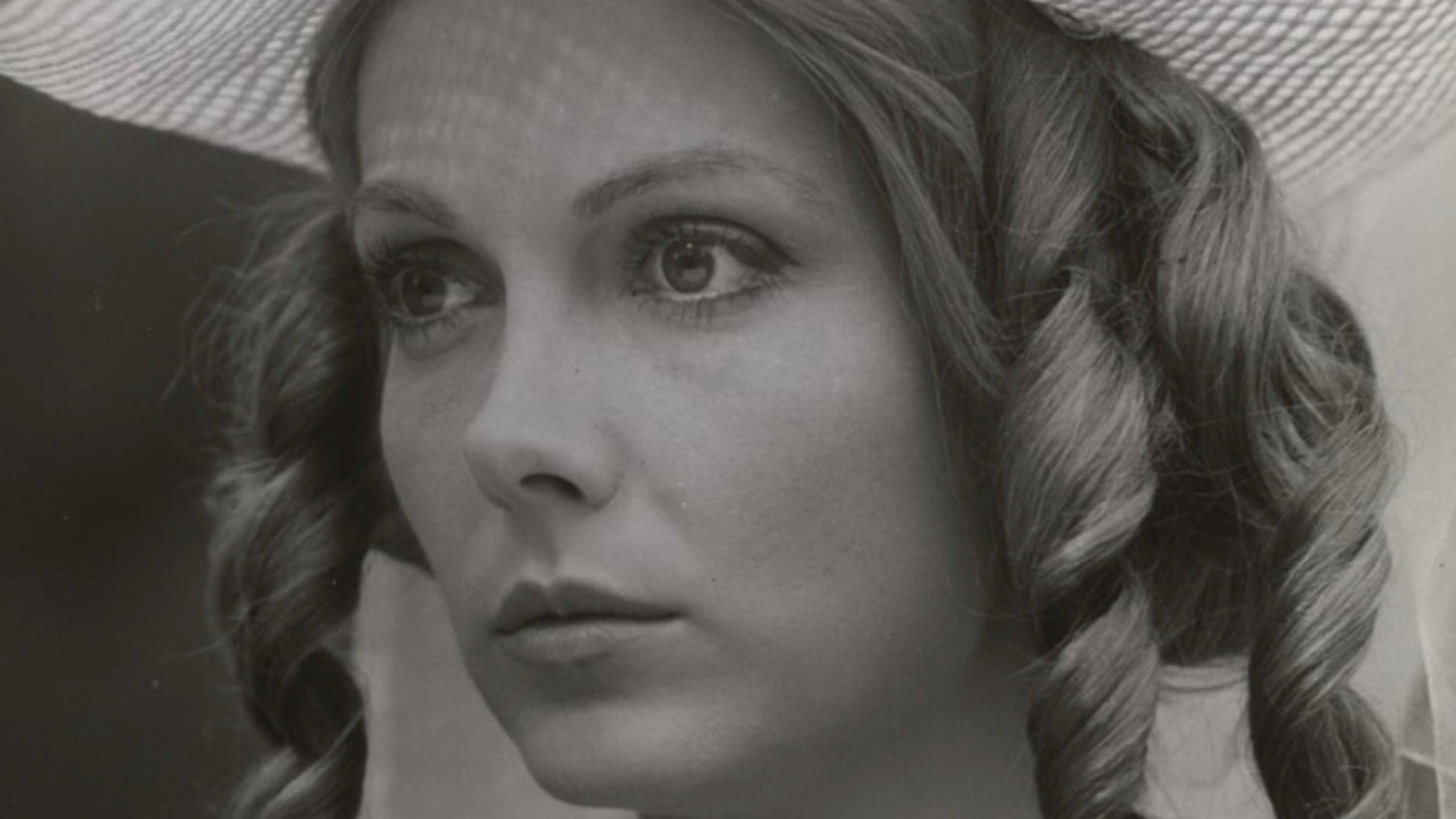 Backdrop for The Woman in White