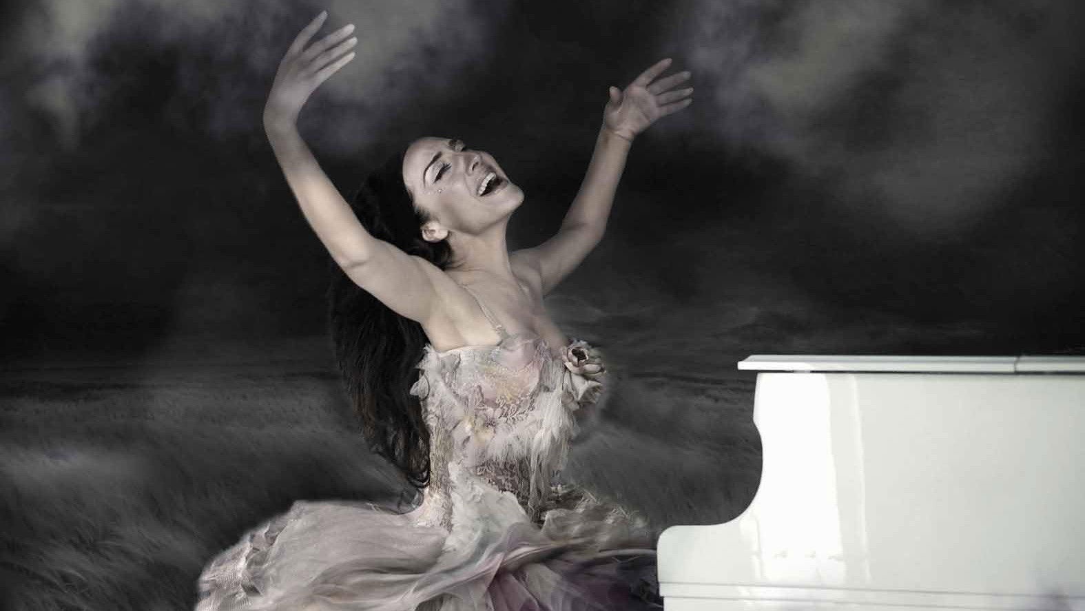 Backdrop for Mónica Naranjo: Adagio