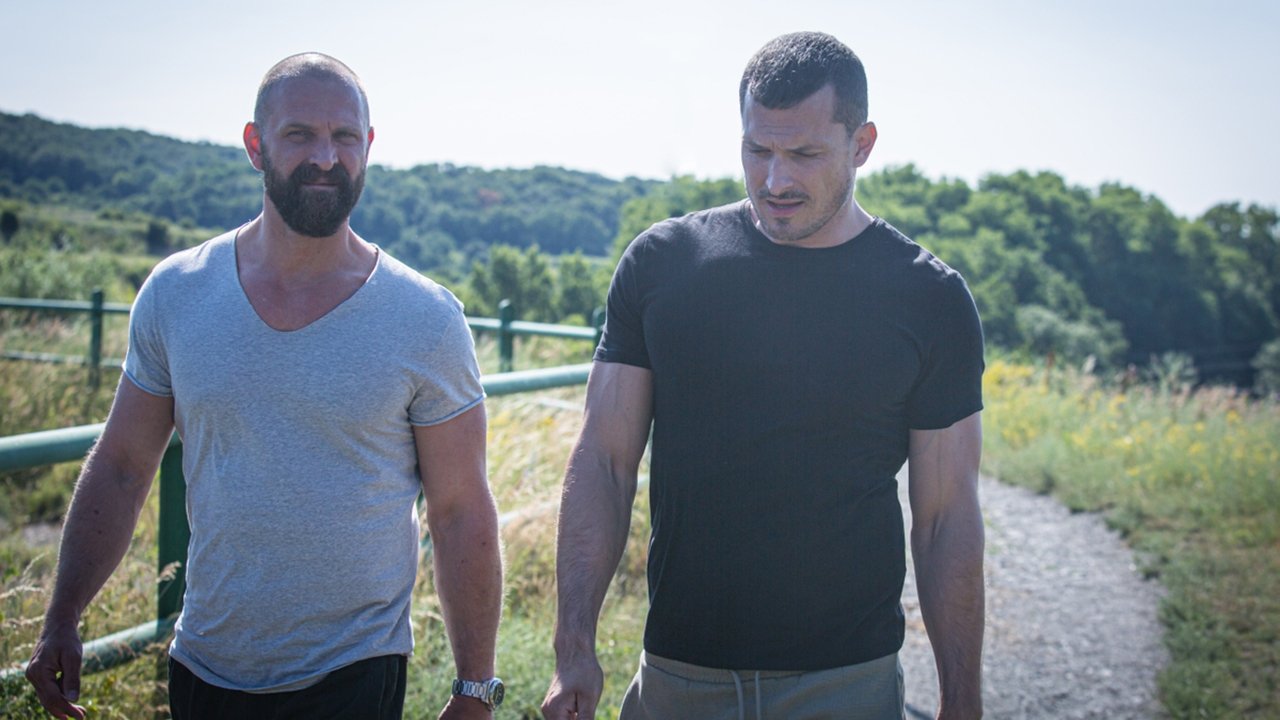 Backdrop for Za sklom