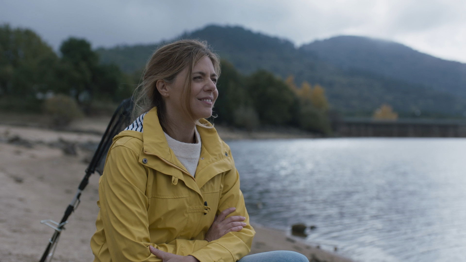 Backdrop for 24 Siete