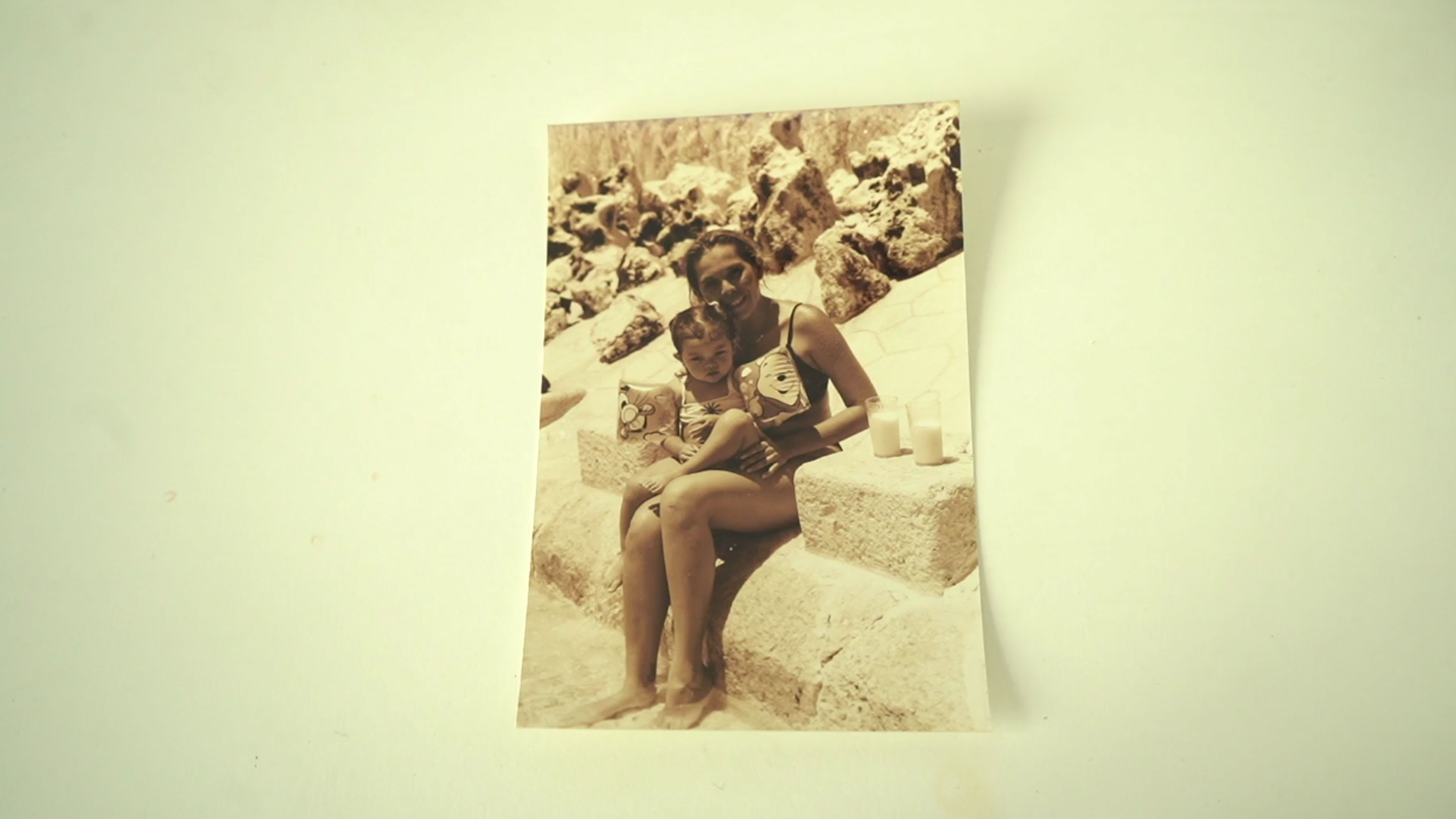 Backdrop for La decisión