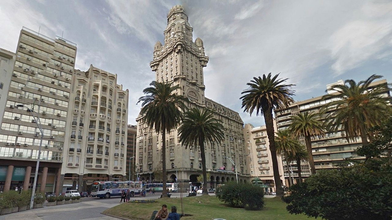 Backdrop for Montevideo Inolvidable