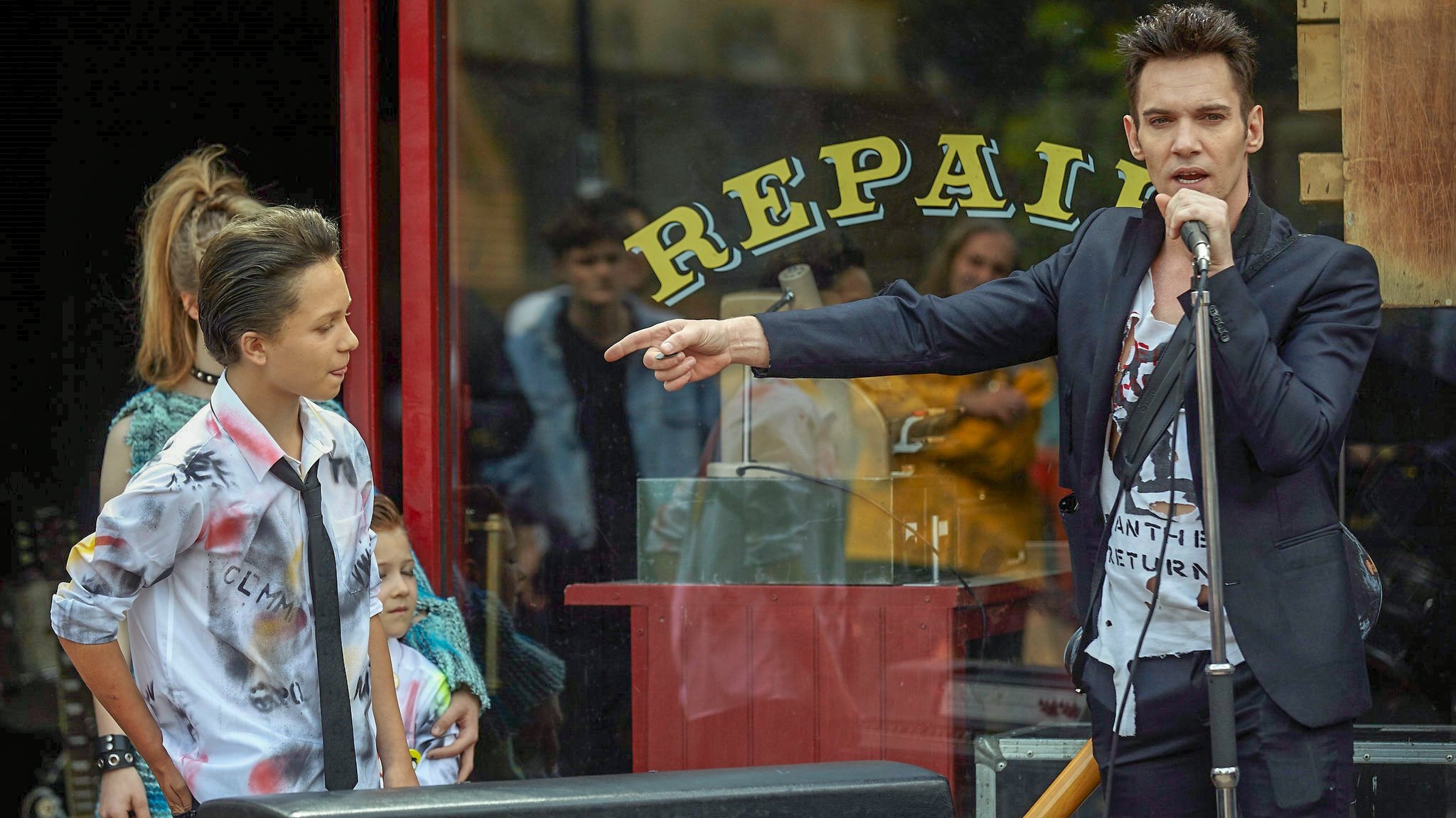 Backdrop for London Town