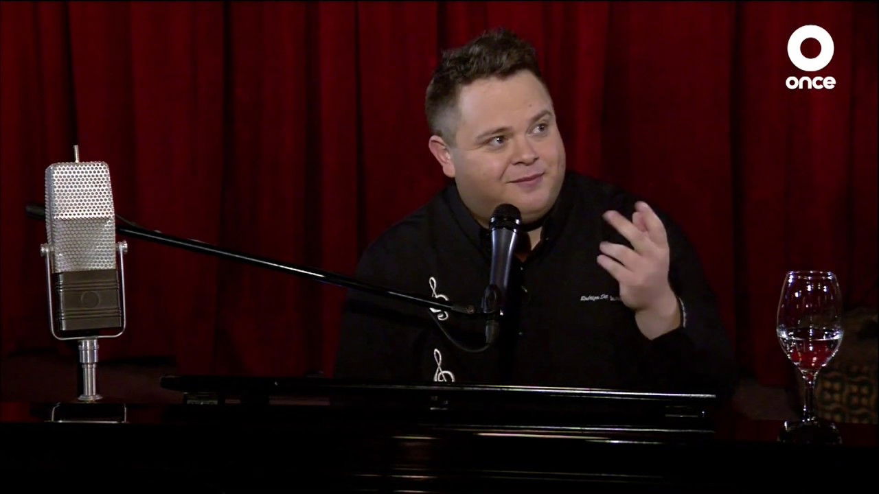 Backdrop for Noche, Boleros y Son