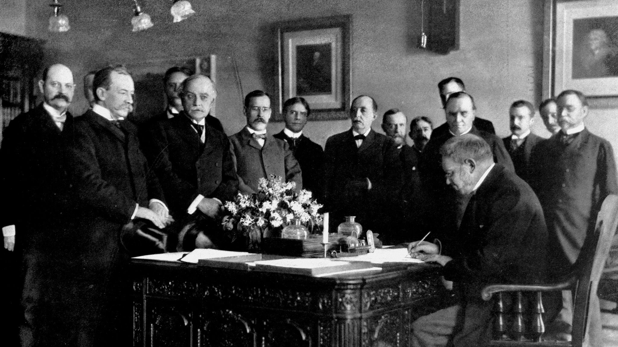 Backdrop for Cuba, 1898: la caída del Imperio español