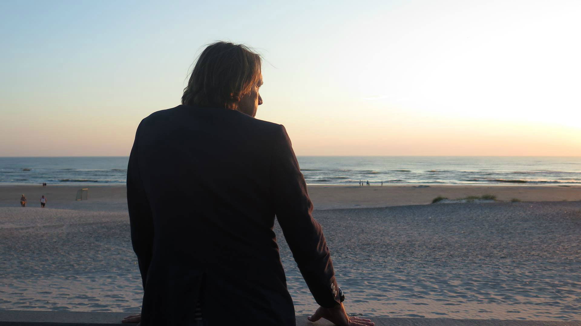 Backdrop for Indefra - med Anders Agger