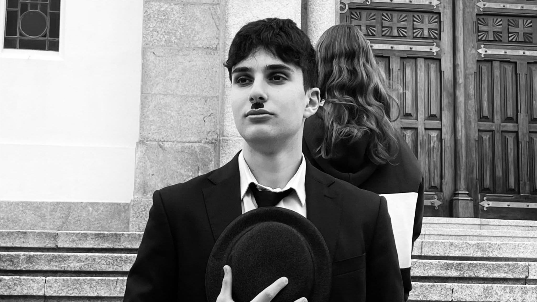 Backdrop for Amor Inesperado