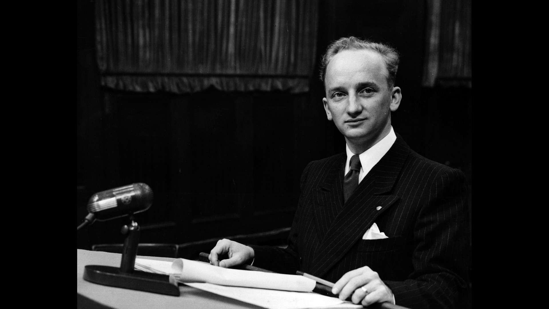 Backdrop for Law Not War