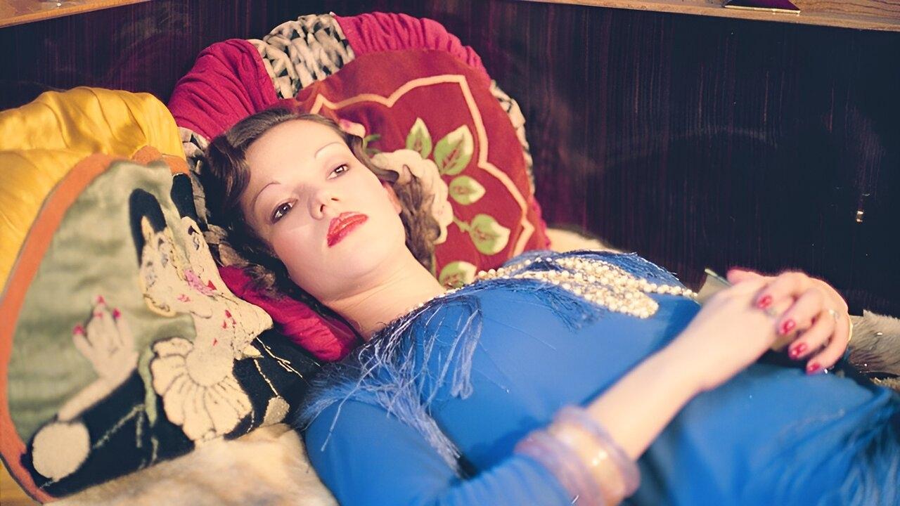 Backdrop for Fine Parts