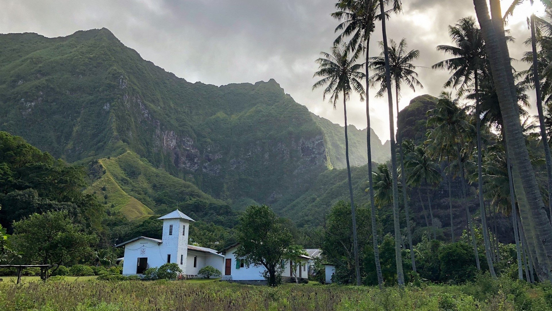 Backdrop for Mit dem Postschiff durch die Südsee - Die magischen Marquesas-Inseln