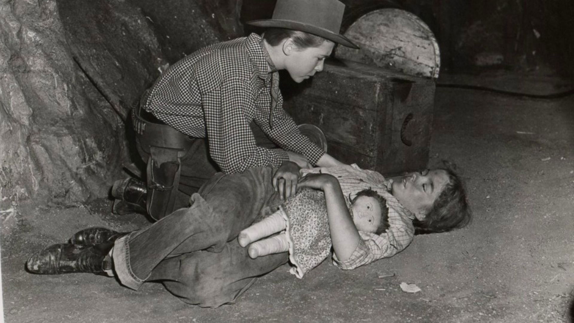 Backdrop for Arizona Manhunt