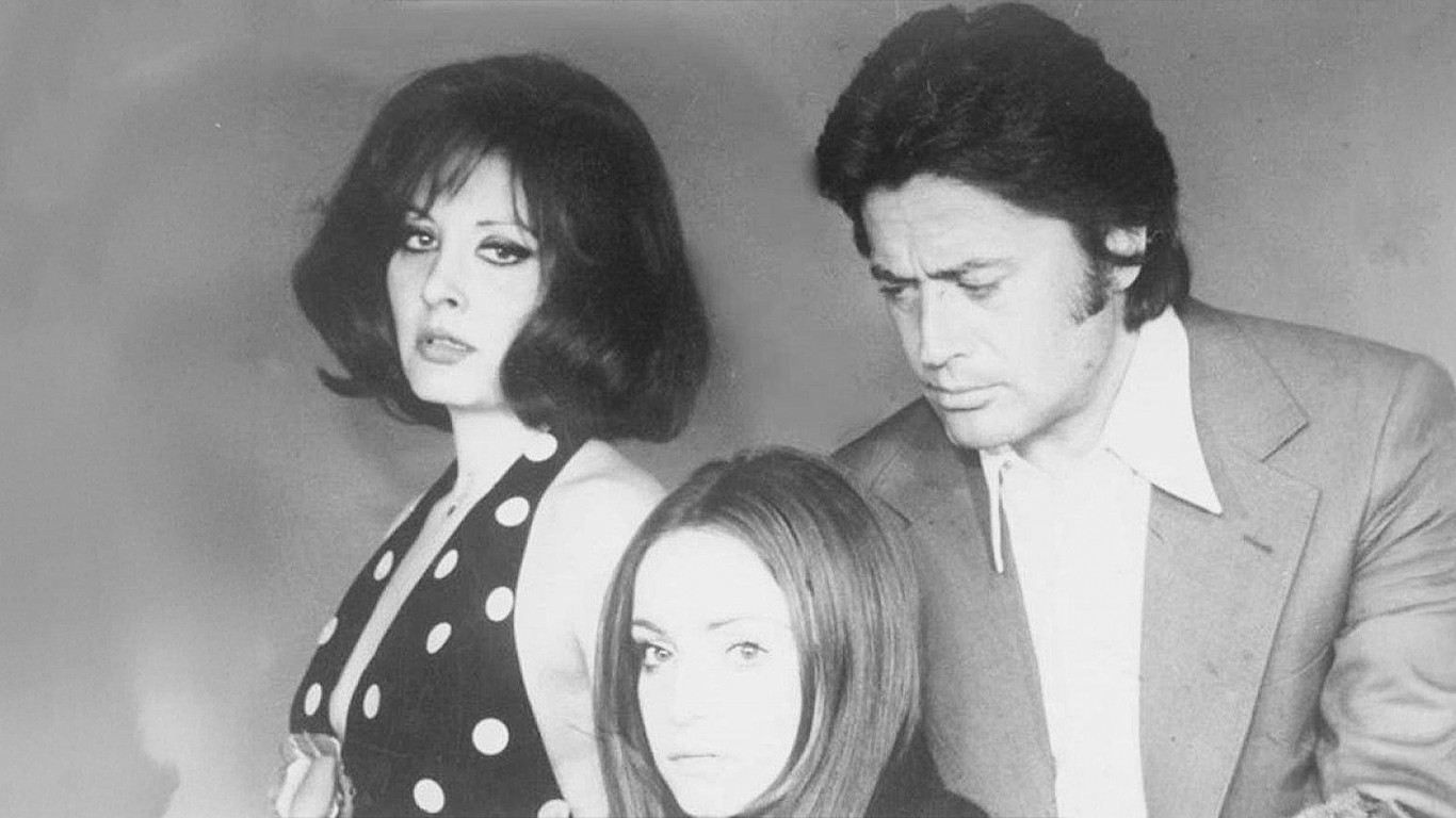 Backdrop for Günahsızlar