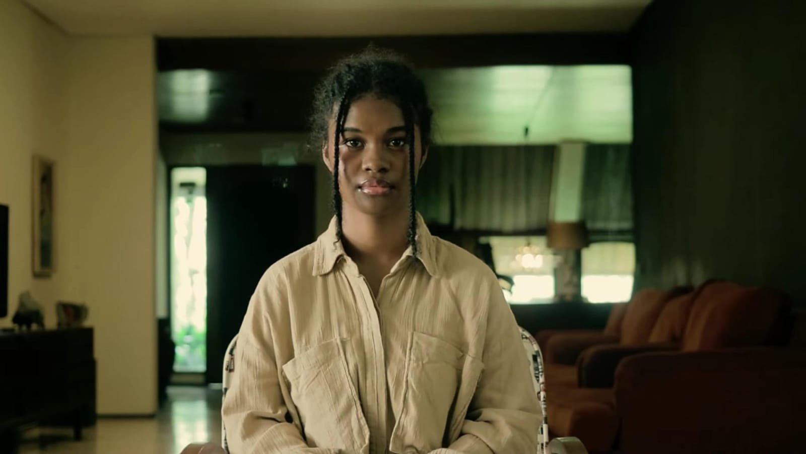 Backdrop for Lovebirds: Ai愛