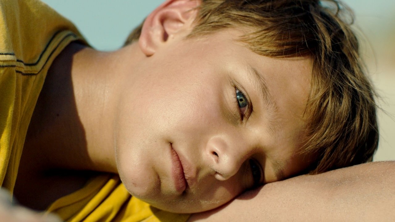 Backdrop for My Extraordinary Summer with Tess