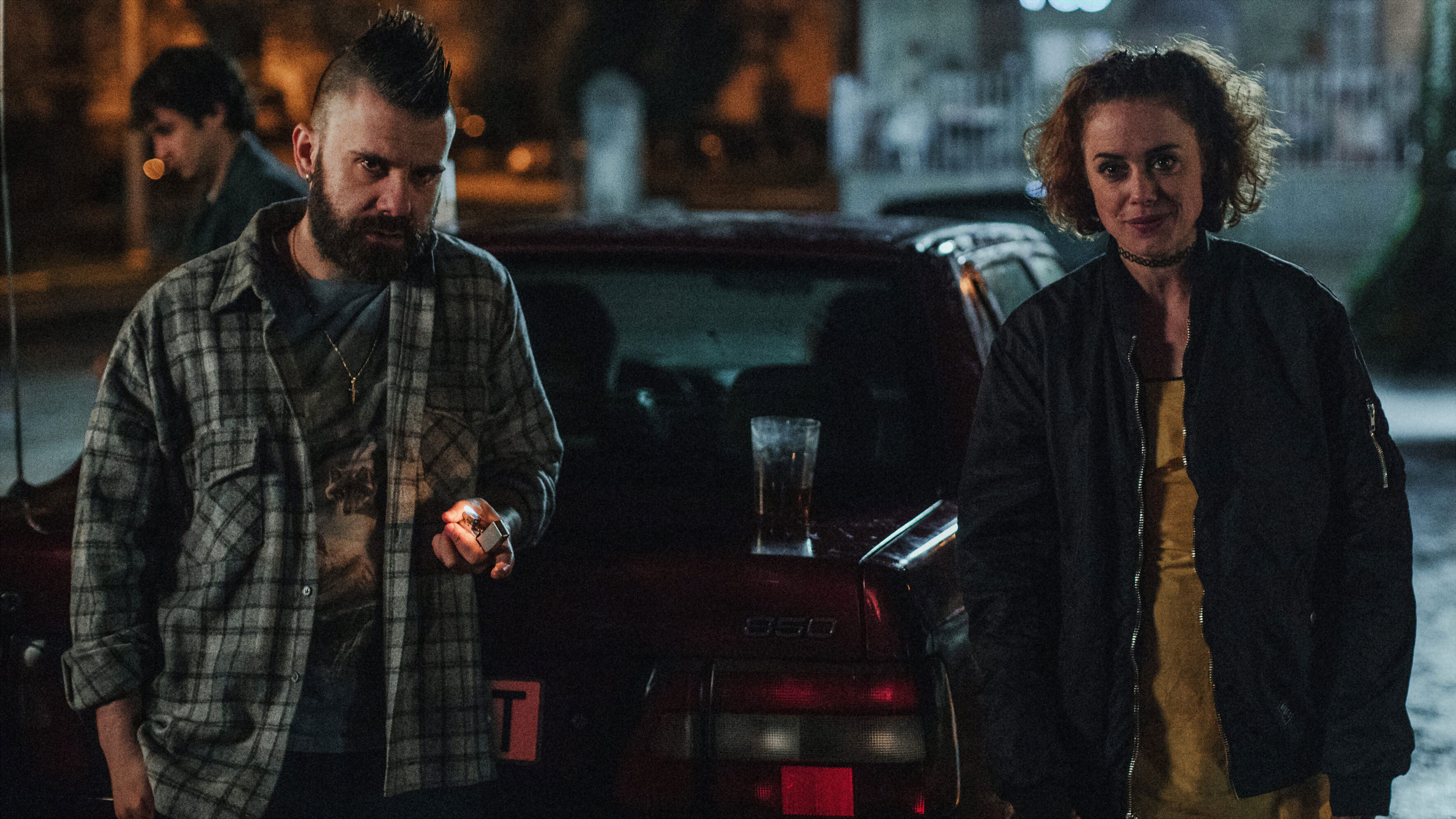 Backdrop for Un coche cualquiera