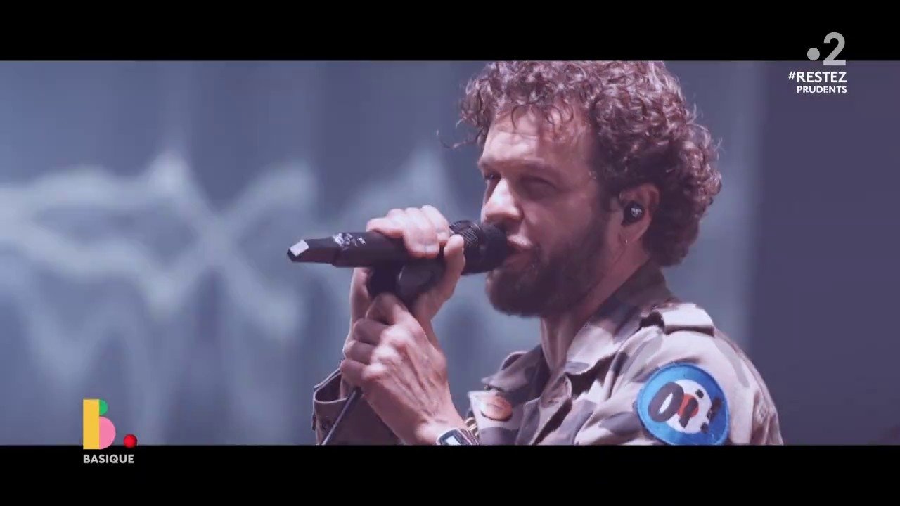 Backdrop for Claudio Capéo - Basique le concert