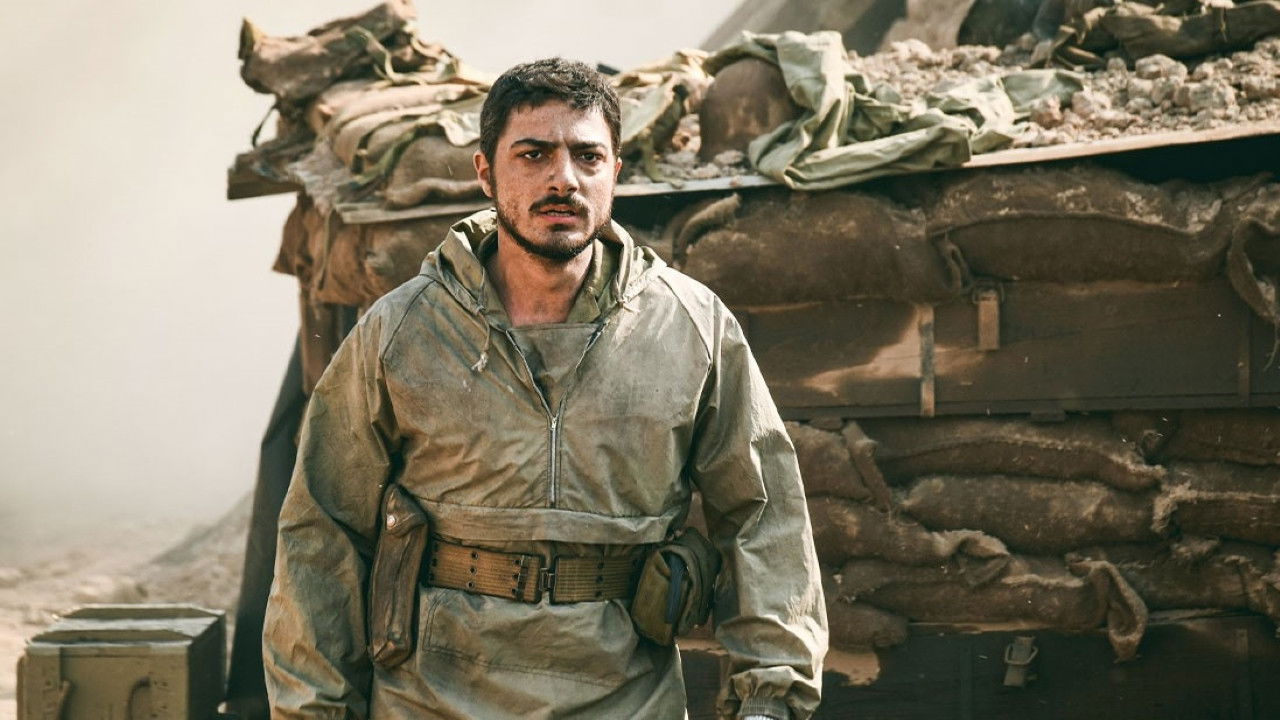 Backdrop for Majnoon