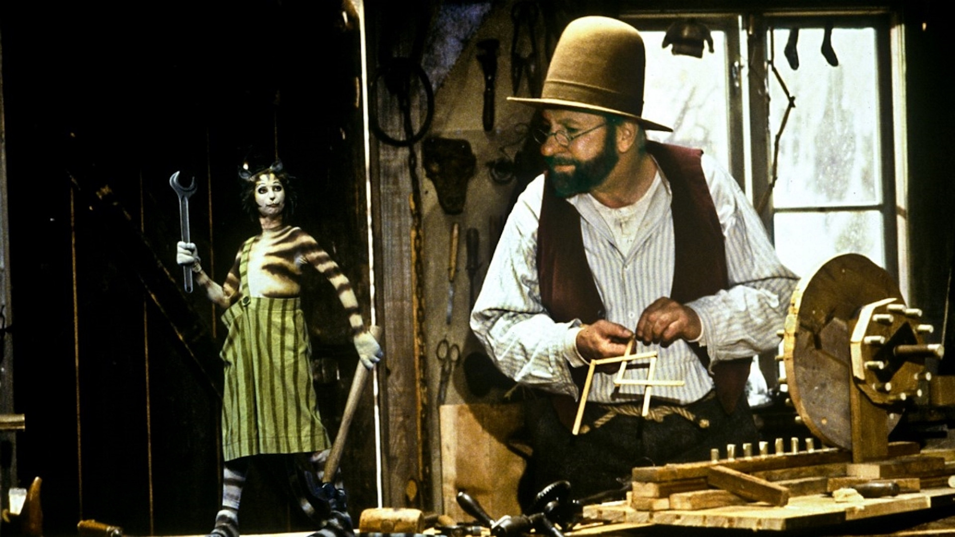 Backdrop for Tomtemaskinen