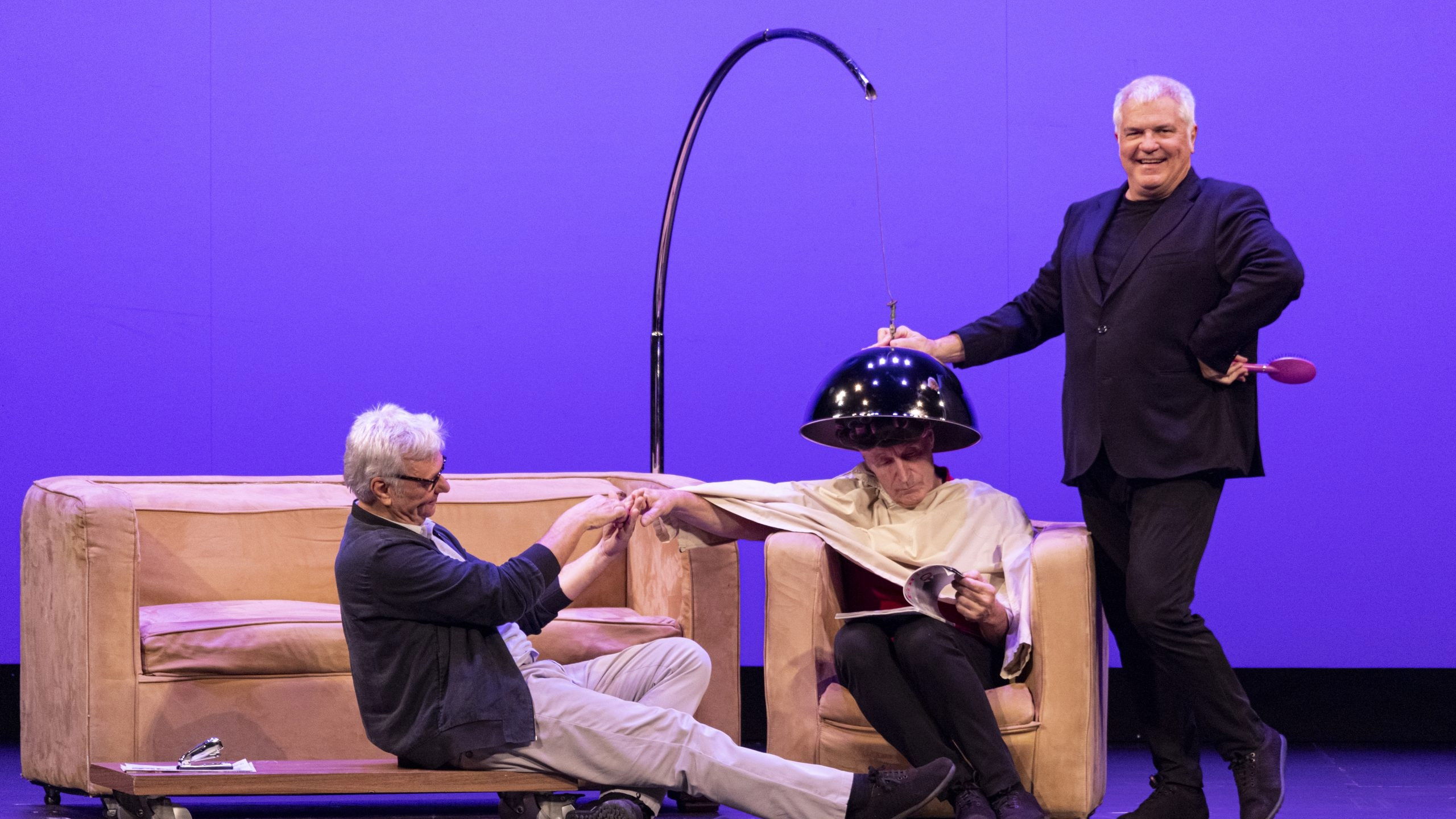 Backdrop for HITS chimpúm! La última función de Tricicle